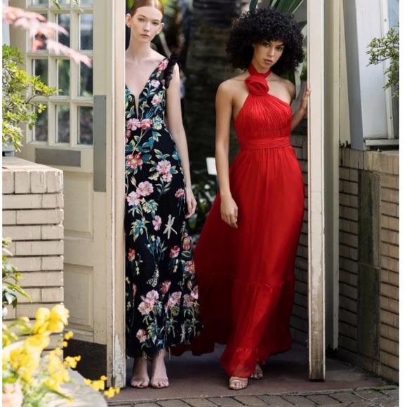 Mac Duggal Asymmetrical Halter Neck Gown in Red Chiffon - Picture 7 of 10